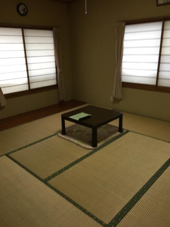 Pension Mitomo Kusatsu  Buitenkant foto